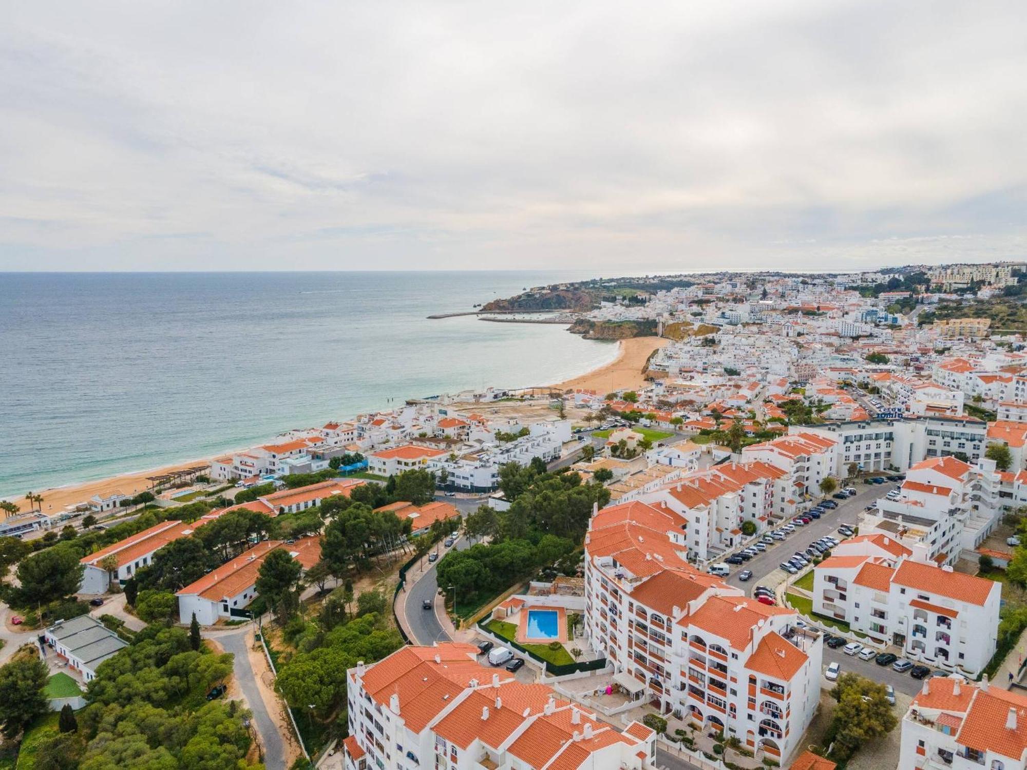 Palmeiras Apartment - 19A By Hellovacations Albufeira Exterior photo